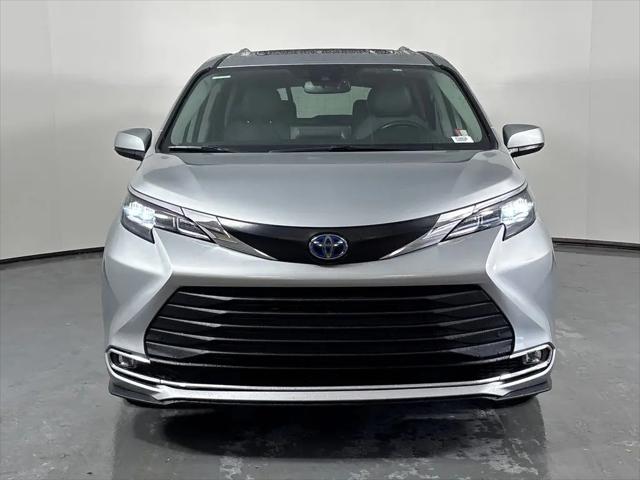 2024 Toyota Sienna XLE