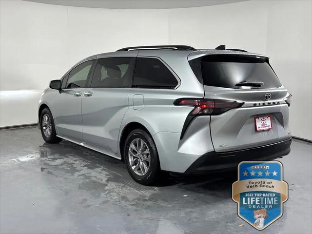 2024 Toyota Sienna XLE