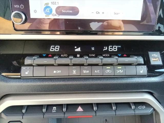 2026 Toyota Tundra SR5 CrewMax 5.5' Bed
