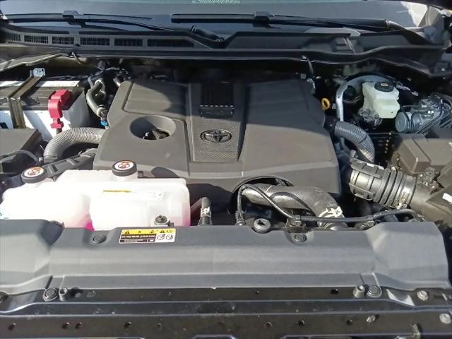 2026 Toyota Tundra SR5 CrewMax 5.5' Bed