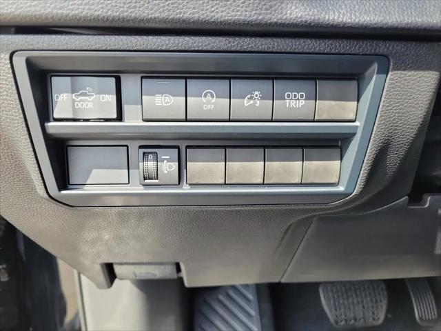 2026 Toyota Tundra SR5 CrewMax 5.5' Bed