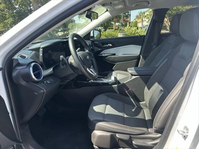 2025 Chevrolet Trax FWD LT