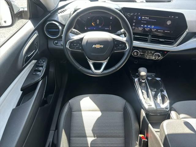 2025 Chevrolet Trax FWD LT