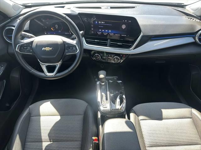2025 Chevrolet Trax FWD LT