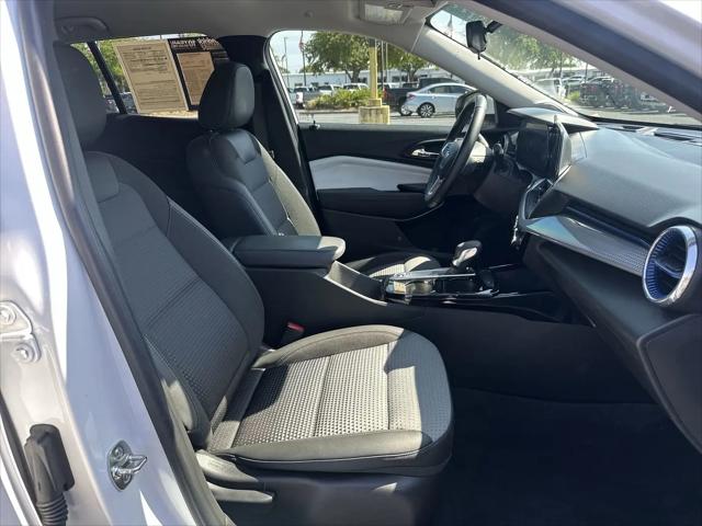 2025 Chevrolet Trax FWD LT