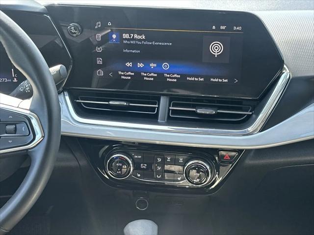 2025 Chevrolet Trax FWD LT