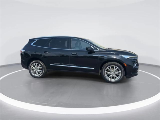2023 Buick Enclave Essence AWD