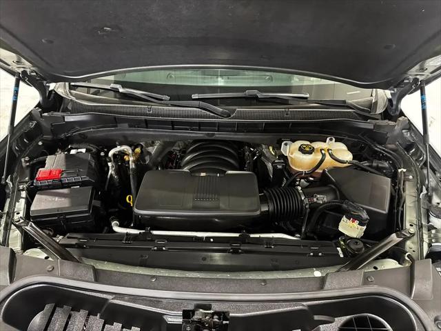 2023 Chevrolet Suburban 4WD Premier
