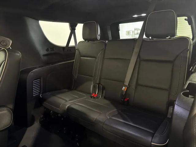 2023 Chevrolet Suburban 4WD Premier