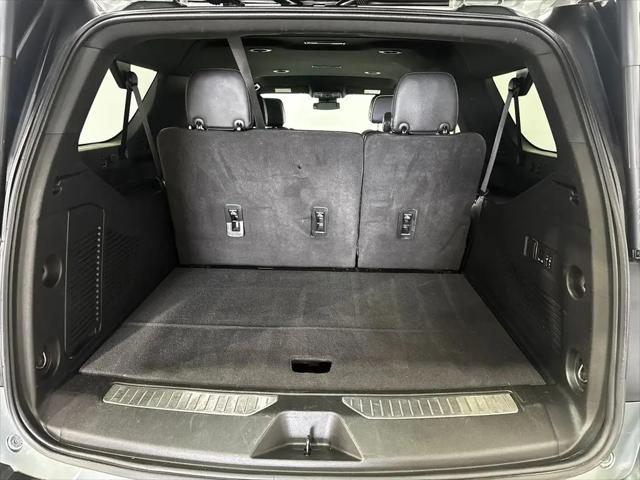 2023 Chevrolet Suburban 4WD Premier