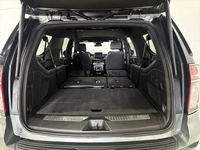 2023 Chevrolet Suburban 4WD Premier