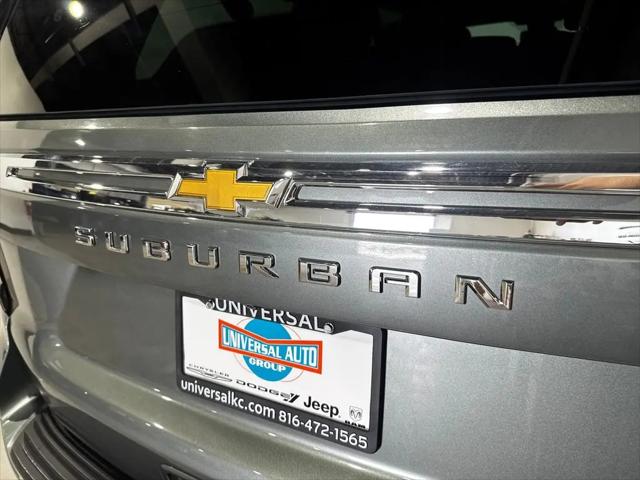 2023 Chevrolet Suburban 4WD Premier