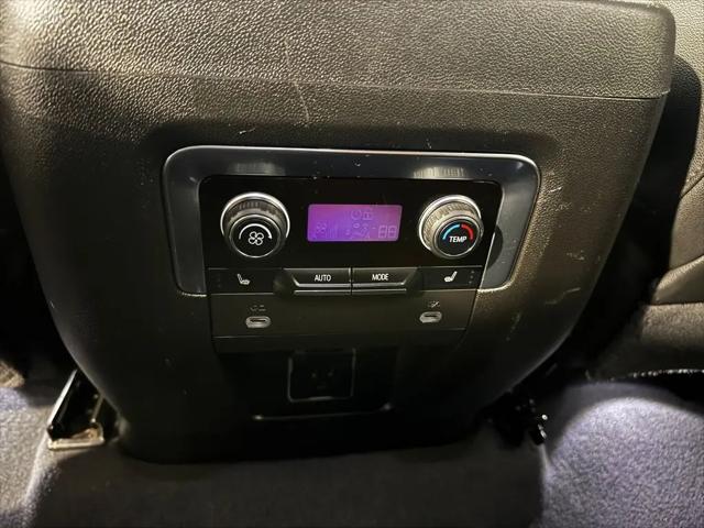 2023 Chevrolet Suburban 4WD Premier