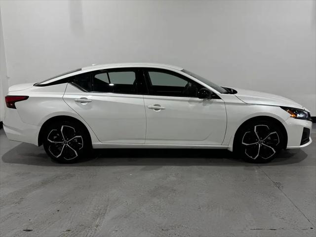 2025 Nissan Altima SR AWD