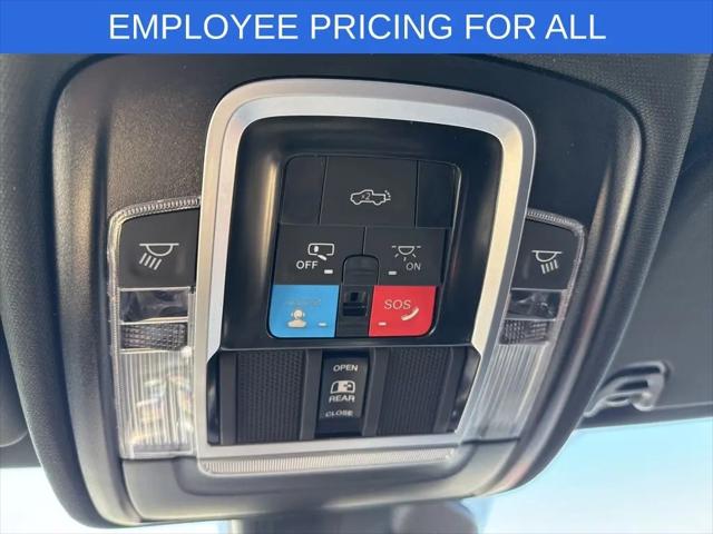 2026 Ram 1500 Rebel Crew Cab 4x4 5'7" Box