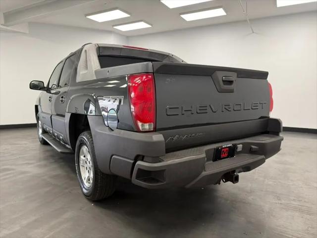 2003 Chevrolet Avalanche Base