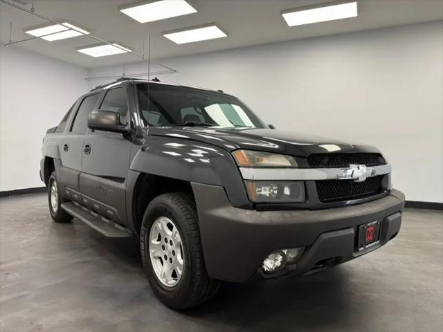 2003 Chevrolet Avalanche Base