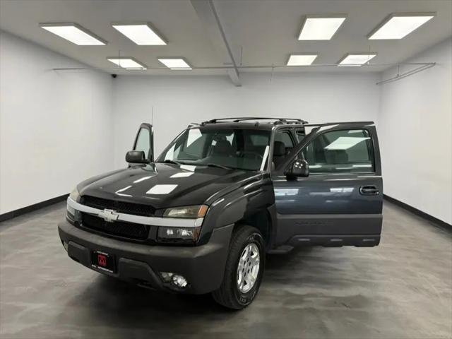 2003 Chevrolet Avalanche Base