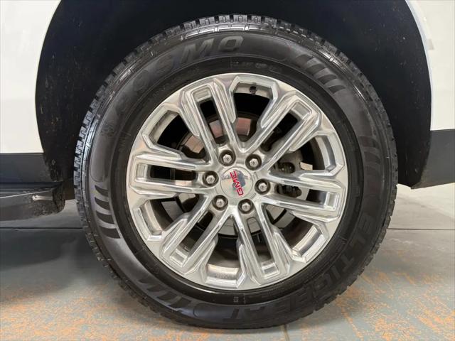2024 GMC Yukon XL 4WD SLT