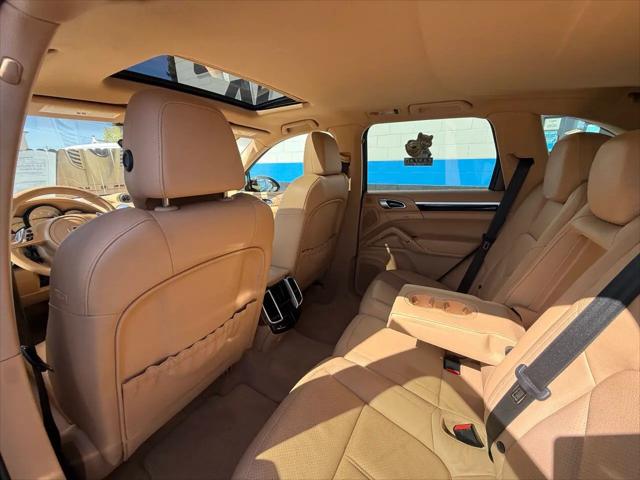 2012 Porsche Cayenne Cayenne