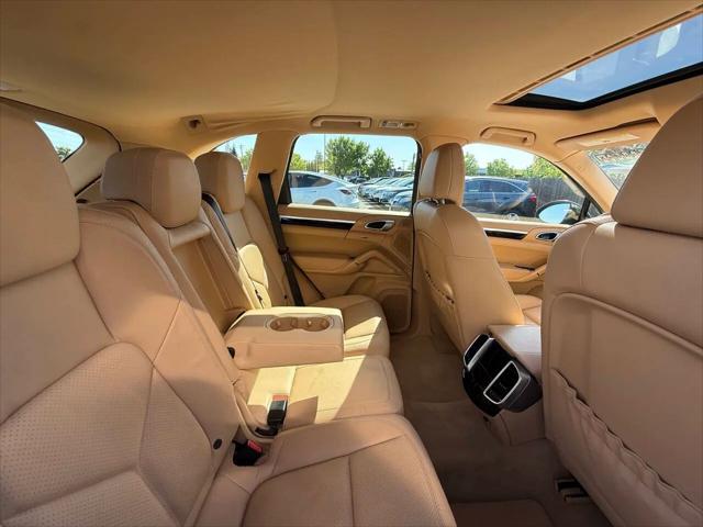 2012 Porsche Cayenne Cayenne