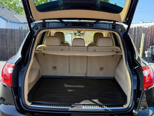 2012 Porsche Cayenne Cayenne