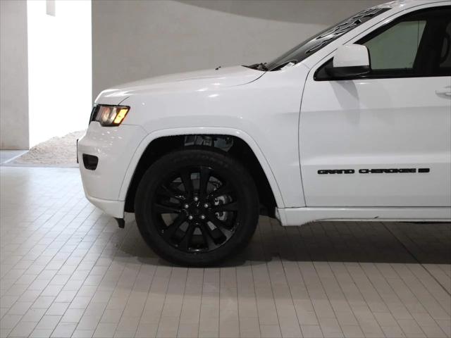 2022 Jeep Grand Cherokee Laredo X 4x4