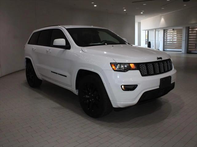 2022 Jeep Grand Cherokee Laredo X 4x4