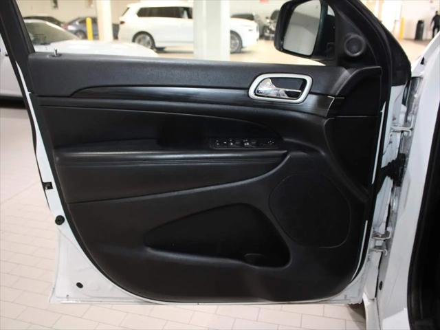 2022 Jeep Grand Cherokee Laredo X 4x4