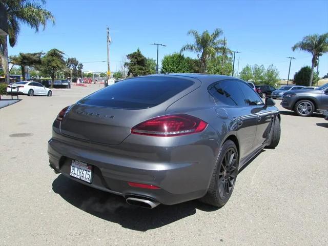 2016 Porsche Panamera 4