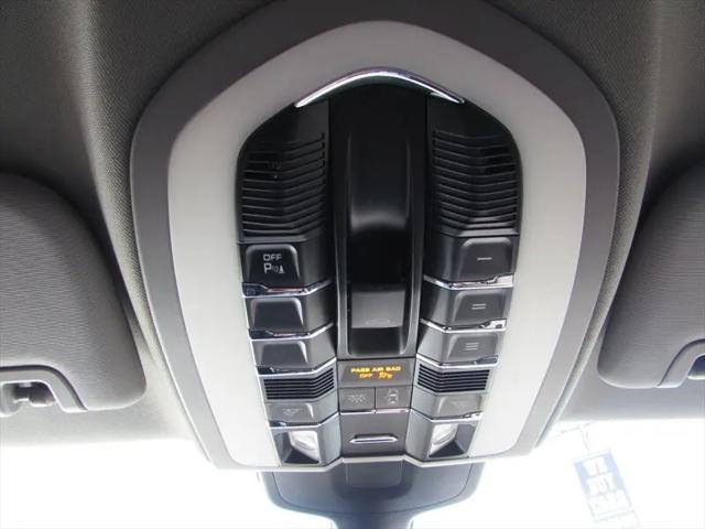 2016 Porsche Panamera 4