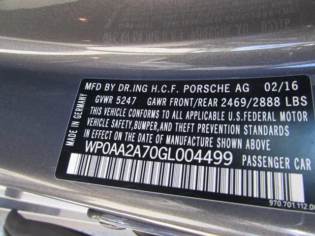 2016 Porsche Panamera 4