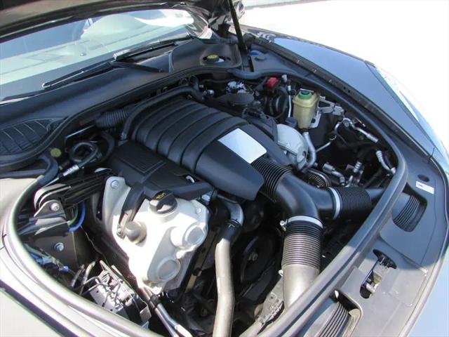 2016 Porsche Panamera 4