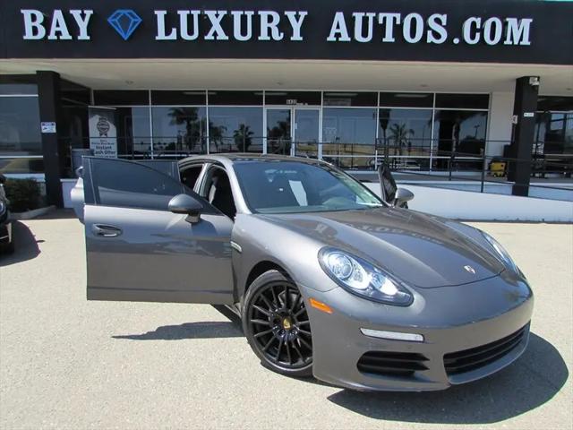 2016 Porsche Panamera 4