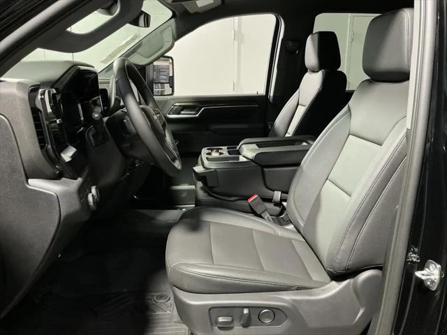 2026 Chevrolet Silverado 2500HD Crew Cab, Standard Bed, LT, 4WD