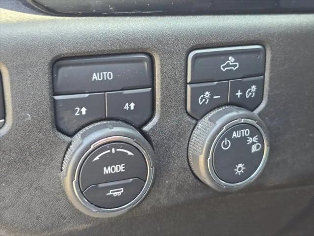 2023 Chevrolet Silverado 1500 4WD Crew Cab Short Bed LT with 2FL