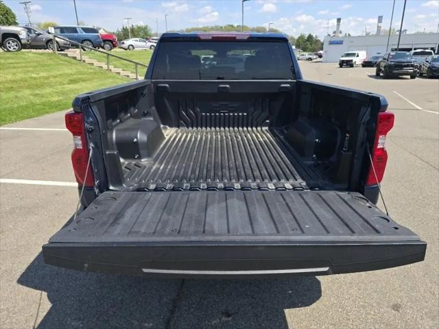 2023 Chevrolet Silverado 1500 4WD Crew Cab Short Bed LT with 2FL