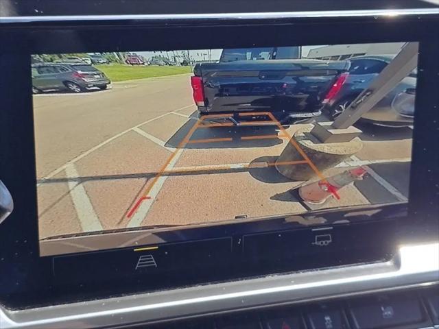 2023 Chevrolet Silverado 1500 4WD Crew Cab Short Bed LT with 2FL