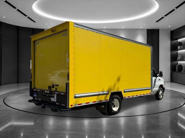 2023 Ford E-350 Cutaway Base