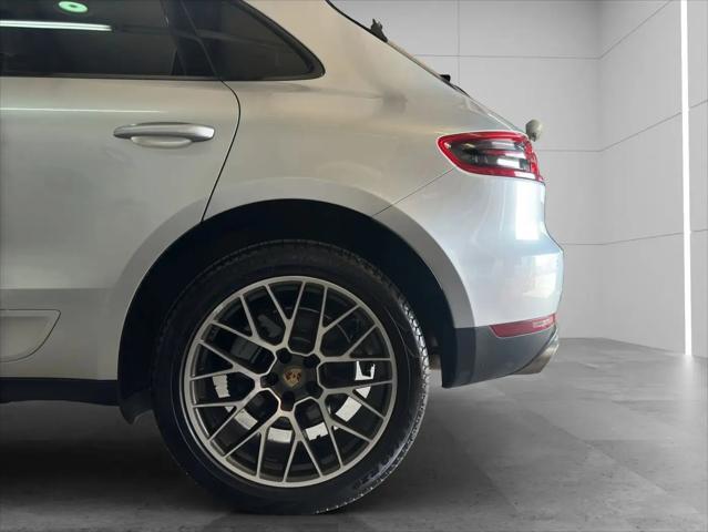 2017 Porsche Macan S