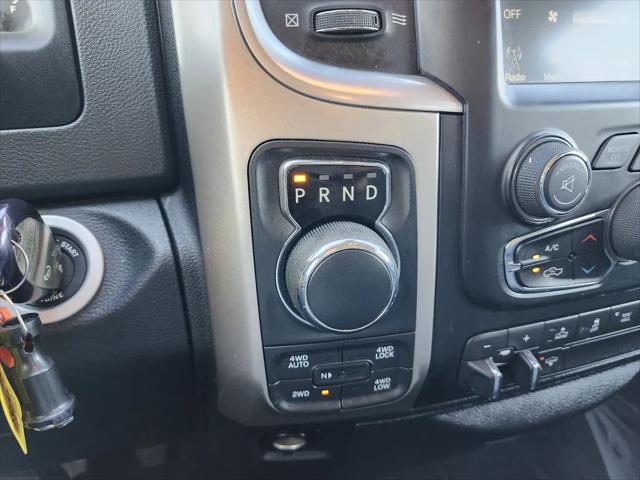 2017 Ram 1500 Big Horn Crew Cab 4x4 5'7" Box