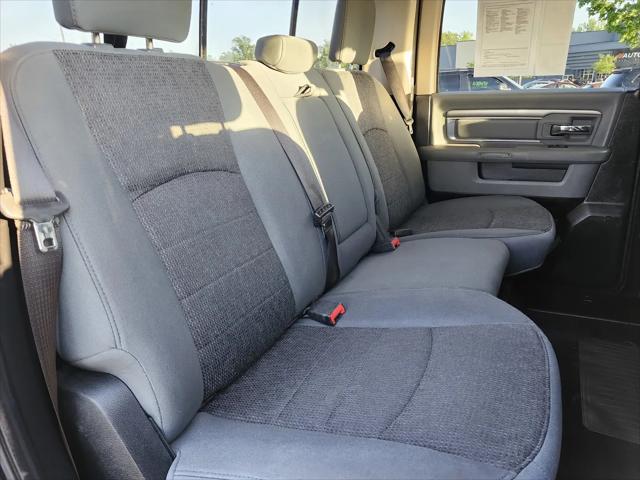 2017 Ram 1500 Big Horn Crew Cab 4x4 5'7" Box