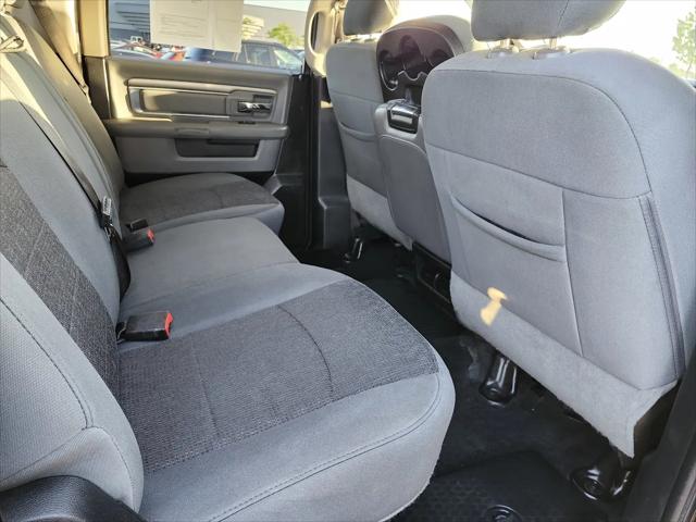 2017 Ram 1500 Big Horn Crew Cab 4x4 5'7" Box