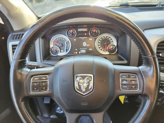 2017 Ram 1500 Big Horn Crew Cab 4x4 5'7" Box