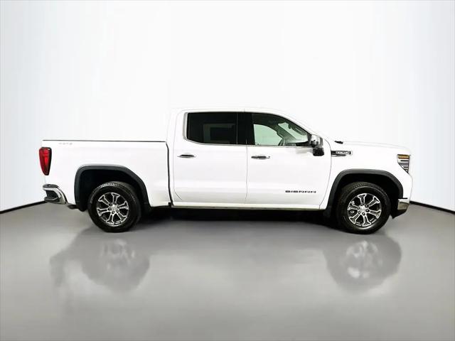 2025 GMC Sierra 1500 4WD Crew Cab Short Box SLT