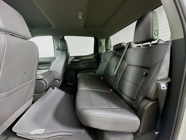 2025 GMC Sierra 1500 4WD Crew Cab Short Box SLT