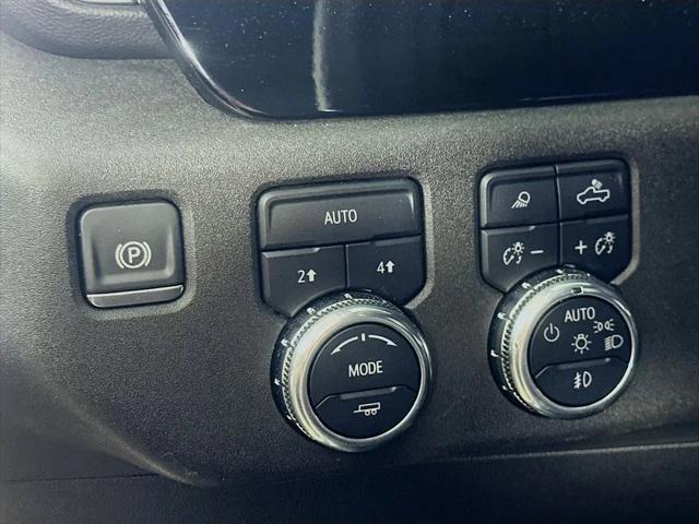 2025 GMC Sierra 1500 4WD Crew Cab Short Box SLT