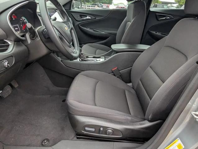 2023 Chevrolet Malibu FWD RS