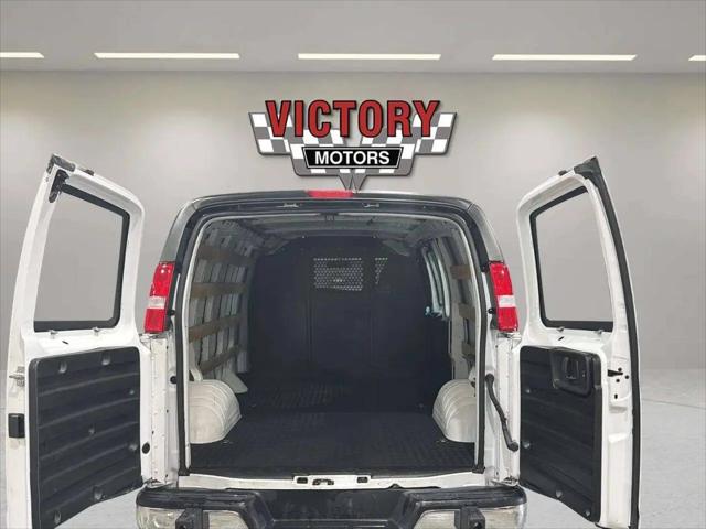2024 GMC Savana Cargo RWD 2500 Regular Wheelbase Work Van