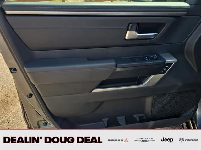 2025 Toyota Tundra Platinum Hybrid CrewMax 5.5' Bed